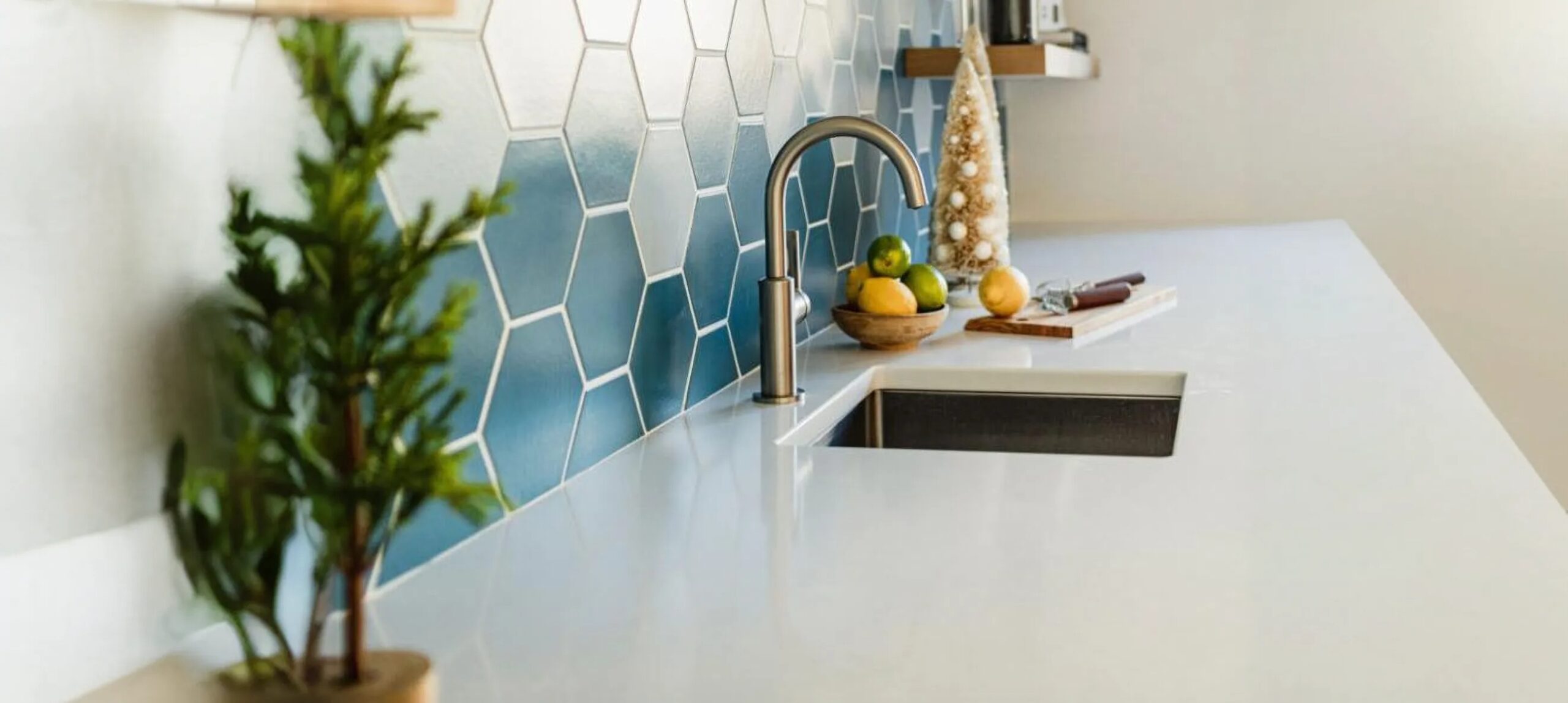 Guidelines to clean and maintain The Alito hybrid surface durability.